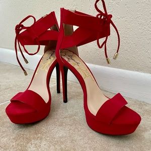 Women heels size 8